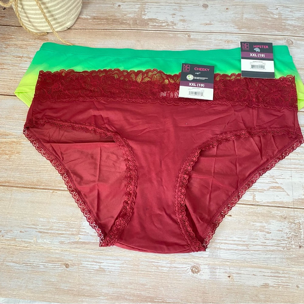 NO BOUNDARIES - LACE AND SEAMLESS HIPSTER UNDIES  2 PACK - NWT